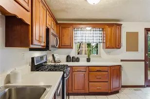3074 Piney Bluff Dr, South Park, PA 15129 - Photo 10