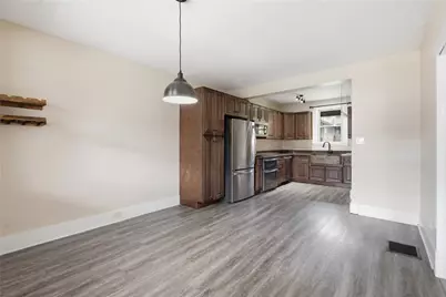 3250 Pinehurst Ave, Pittsburgh, PA 15216 - Photo 8