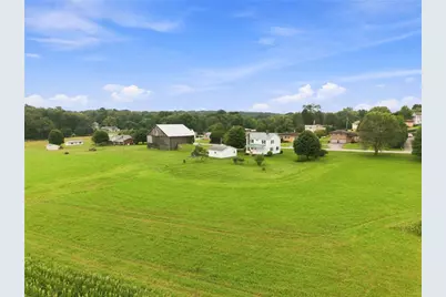 985 E Pike Rd, White Township, PA 15701 - Photo 42