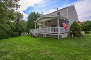 2017 S Trillium Dr, Hopewell Township, PA 15001 - Photo 38