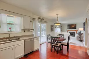 2017 S Trillium Dr, Hopewell Township, PA 15001 - Photo 16