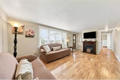 209 Thornwood Ave, Scottdale, PA 15683 - Photo 4