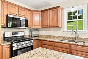 214 Murdock Way, Hempfield Township, PA 15601 - Photo 14
