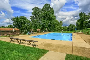 1004 Sanlin Dr, Moon/Crescent Twp, PA 15108 - Photo 32