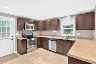112 McDonald Dr, Cranberry Township, PA 16066 - Photo 14
