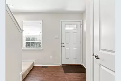 106 Magnolia Dr, Robinson Twp, PA 15136 - Photo 2