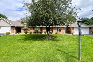 232 Orchard Park Dr, Neshannock Township, PA 16105 - Photo 2