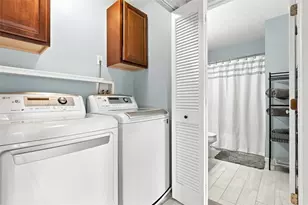 721 Bush Dr, Adams Township, PA 16046 - Photo 24