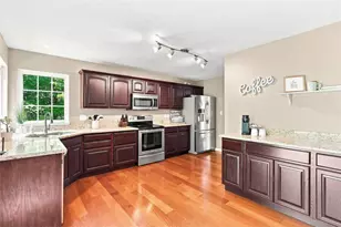 721 Bush Dr, Adams Township, PA 16046 - Photo 10