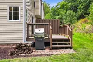 721 Bush Dr, Adams Township, PA 16046 - Photo 12