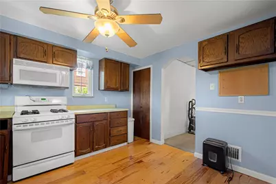 322 Lamarido St, Pittsburgh, PA 15226 - Photo 12