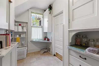 540 N Maple Ave, Greensburg, PA 15601 - Photo 8