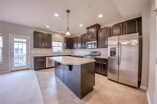 1861 Louisville, Pittsburgh, PA 15143 - Photo 8