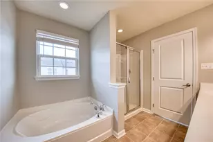 1861 Louisville, Pittsburgh, PA 15143 - Photo 22