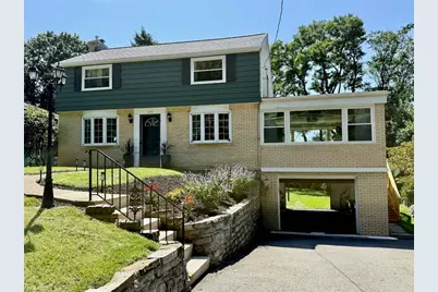 7177 Shannon Road, Pittsburgh, PA 15147 - Photo 2