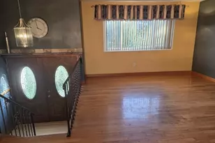 718 Jeffrey St, Greensburg, PA 15601 - Photo 2