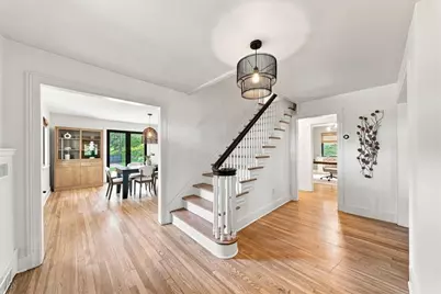 22 Priscilla Ln, Rosslyn Farms, PA 15106 - Photo 2