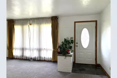 18 Lattavo Dr, Neshannock Township, PA 16105 - Photo 2