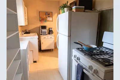 1319 Vance Ave, Coraopolis, PA 15108 - Photo 2