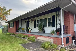 675 Blaire Rd, Burrel-Blacklick, PA 15717 - Photo 2