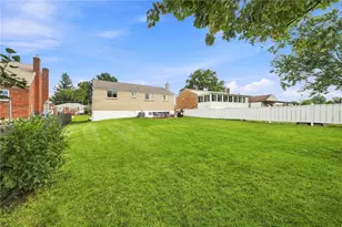 459 Lois Dr, Pittsburgh, PA 15236 - Photo 30