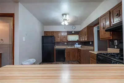 7300 Hutchinson, Forward Township, PA 15037 - Photo 10