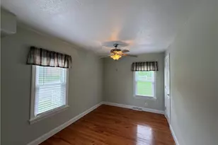 601 N 8th St, Youngwood, PA 15697 - Photo 12