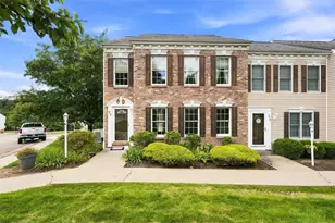 92 Castle View Dr, Kennedy Township, PA 15136 - Photo 2