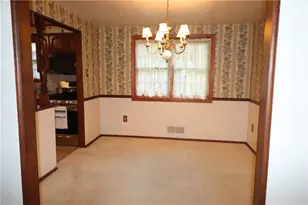 5720 Clark Ave, Bethel Park, PA 15102 - Photo 16