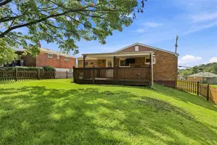 3427 Pleasantvue Dr, Pittsburgh, PA 15227 - Photo 38