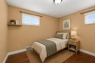 3427 Pleasantvue Dr, Pittsburgh, PA 15227 - Photo 18