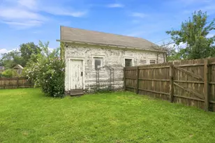 207 Vincennes Ave, Oakdale, PA 15071 - Photo 28
