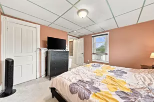 207 Vincennes Ave, Oakdale, PA 15071 - Photo 16