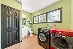 207 Vincennes Ave, Oakdale, PA 15071 - Photo 8