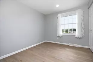 216 Oak Heights Dr, Oakdale, PA 15071 - Photo 10