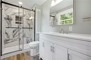 216 Oak Heights Dr, Oakdale, PA 15071 - Photo 16