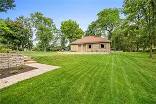 2 Maurers Ln, Pittsburgh, PA 15215 - Photo 36