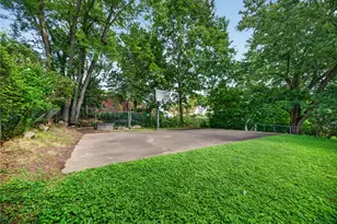 612 Charlotte Dr, Pittsburgh, PA 15236 - Photo 4