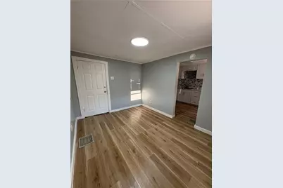 1079 3rd Ave #8, New Kensington, PA 15068 - Photo 2