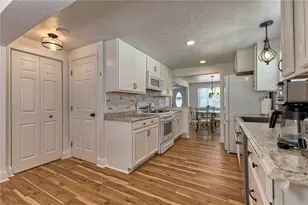 305 Donna Dr, Elizabeth Twp/Boro, PA 15037 - Photo 12