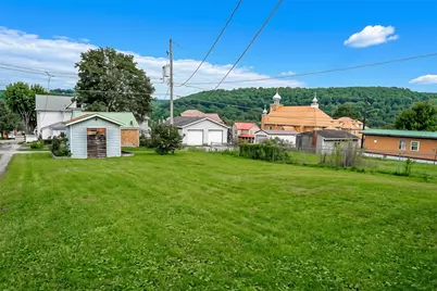 530 Hancock St, Cherryhll Township-Clymer, PA 15728 - Photo 4