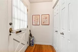831 Alden Dr, Scott Township, PA 15220 - Photo 4