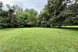 527 Sugar Ln, Clarksville, PA 15322 - Photo 8