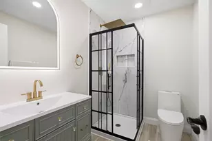 1660 Queens Dr, South Park, PA 15129 - Photo 22