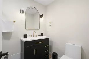 1660 Queens Dr, South Park, PA 15129 - Photo 16