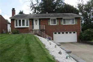 20 Carlsbad Rd, Pittsburgh, PA 15239 - Photo 2