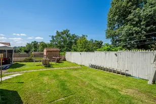 610 Sunnyland Ave, Pittsburgh, PA 15227 - Photo 24