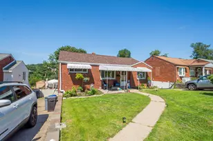 610 Sunnyland Ave, Pittsburgh, PA 15227 - Photo 2