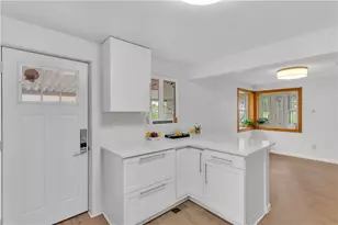 9830 Don Dr, Irwin, PA 15642 - Photo 6