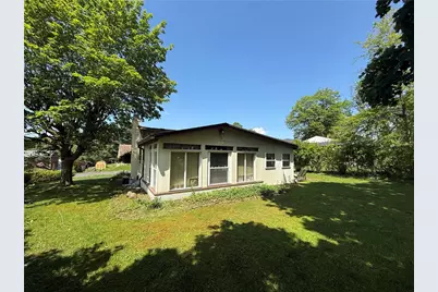 611 Stanton Ave, Mars, PA 16046 - Photo 2
